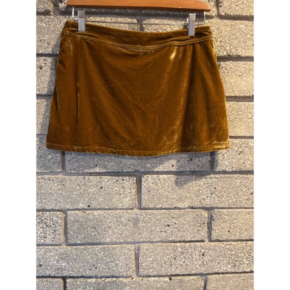 Urban Outfitters Crushed Velvet Skort - Picture 6 of 6